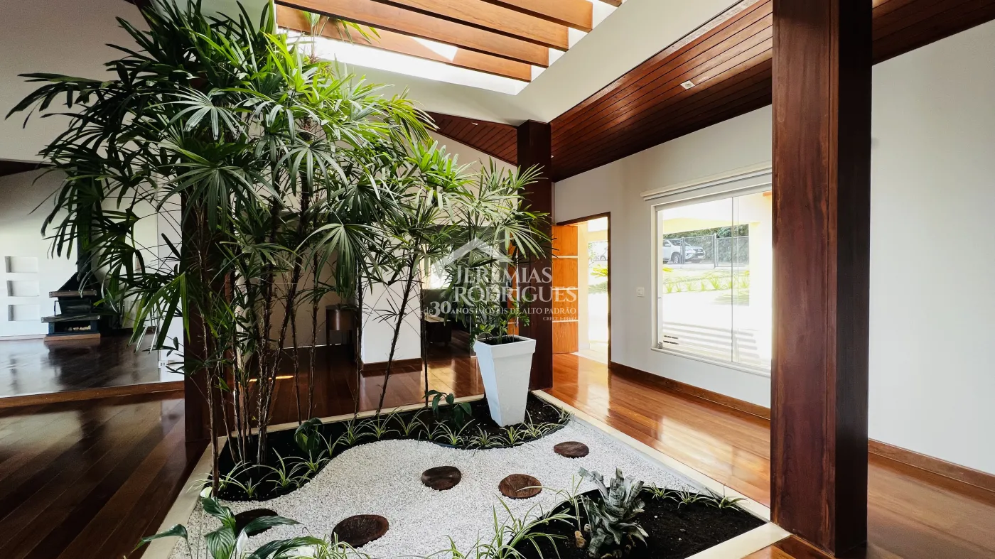 Casa para venda e locação com 4 suítes no Condomínio Chácaras Cataguá em Taubaté/SP