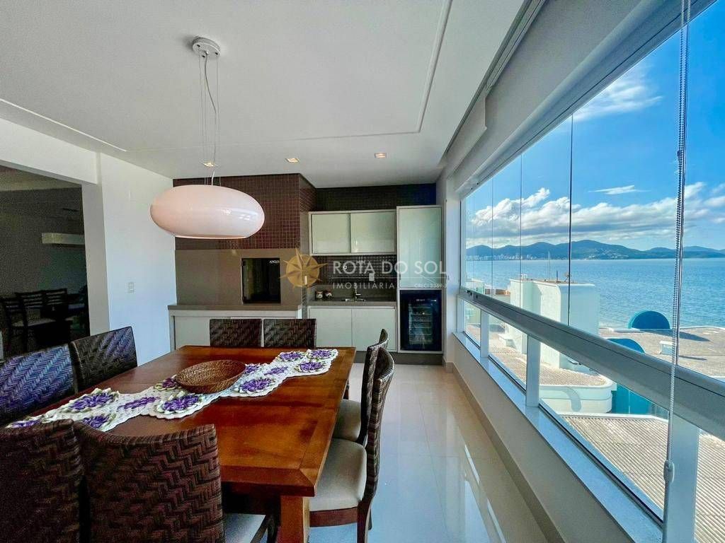 Beira Mar Apartamento Vista Mar 4 Suítes na Meia Praia — foto 5