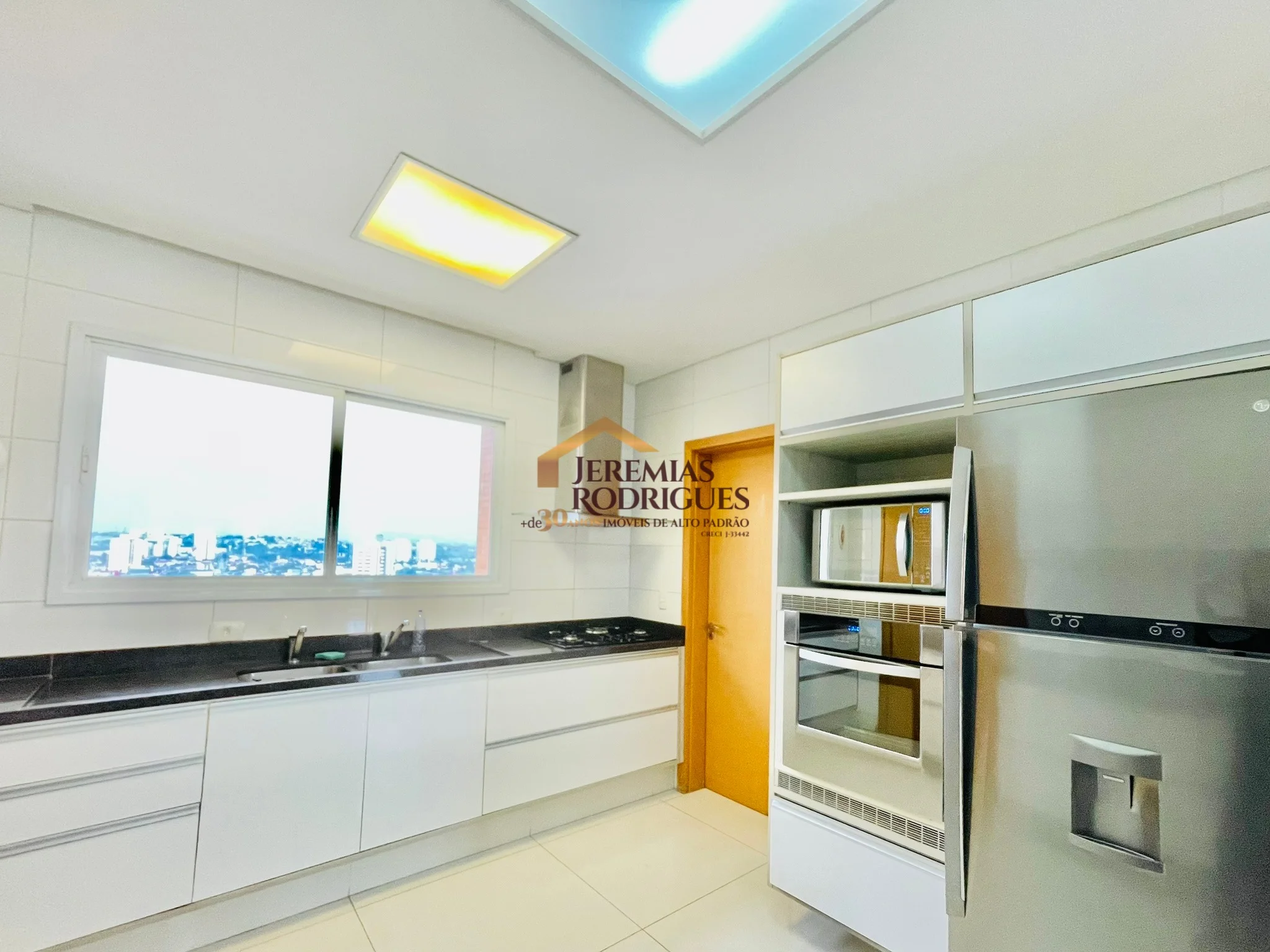 Apartamento Mobiliado para locação e venda no Condomínio Des Arts em Taubaté/SP.