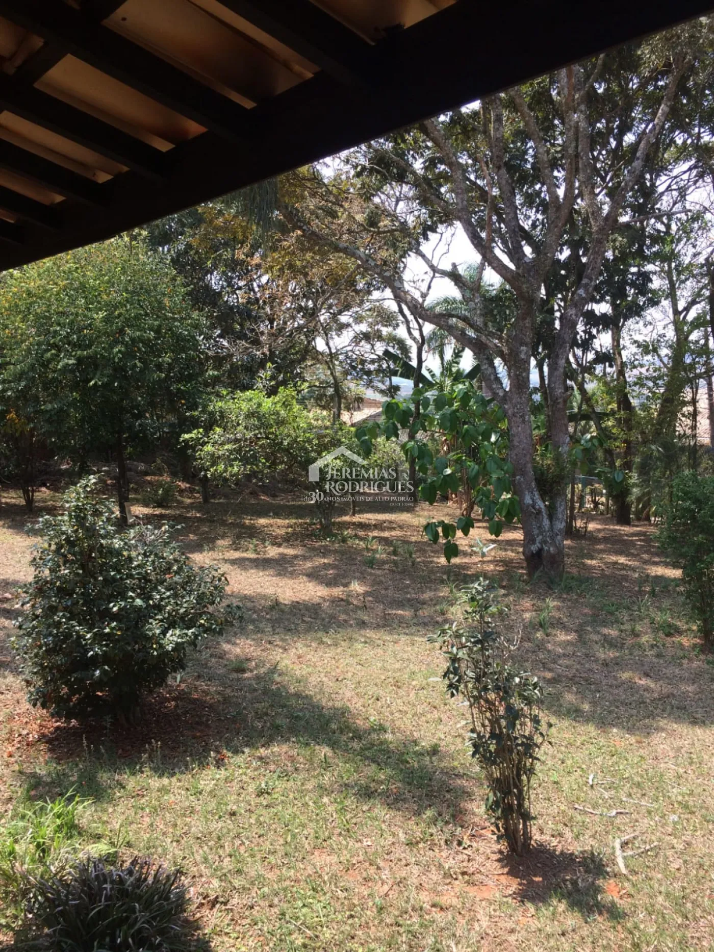 Oportunidade! Casa com 3 dormitórios no Condomínio Chácaras Cataguá em Taubaté/SP