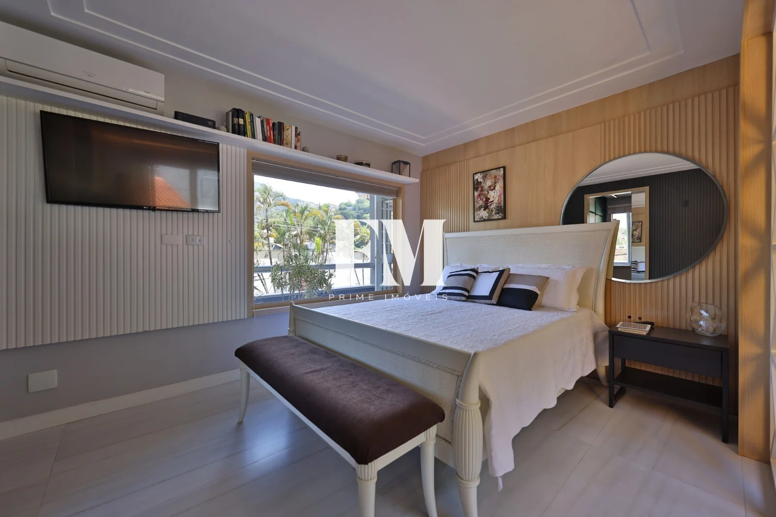 Santa Teresa | 6 Quartos (3 Suítes) | 1.100m² de Terreno com Piscina e Vista para a Natureza - foto 16