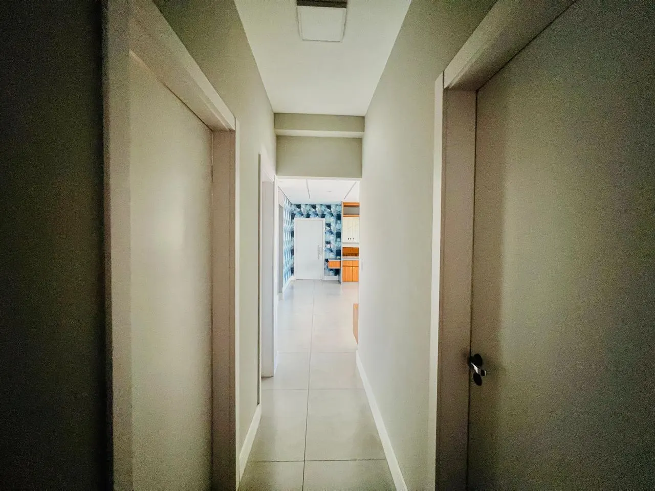 Apartamento para venda e locação no Edifício Grand Terrace em Taubaté/SP. 