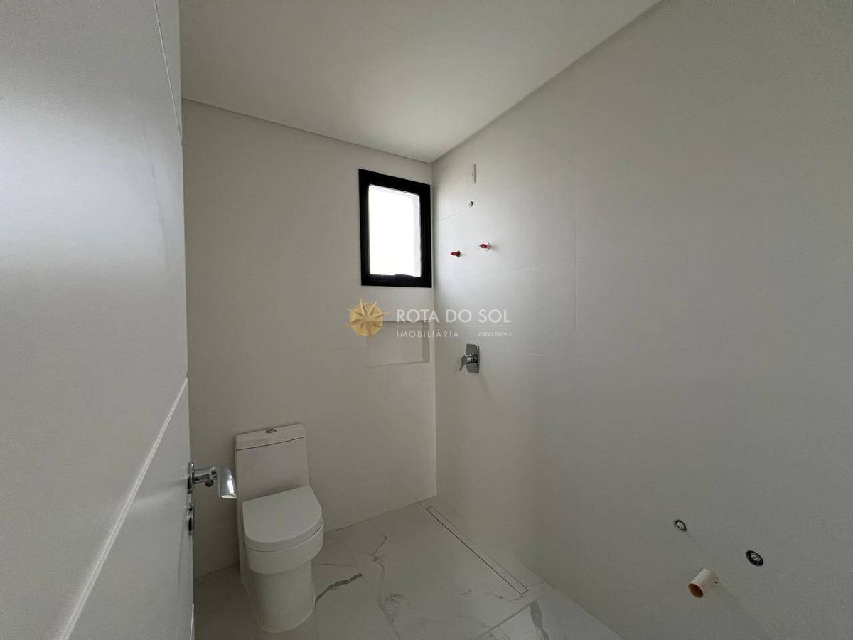 Doha Tower Apartamento Quadra Mar 4 Suítes em Meia Praia Itapema/SC