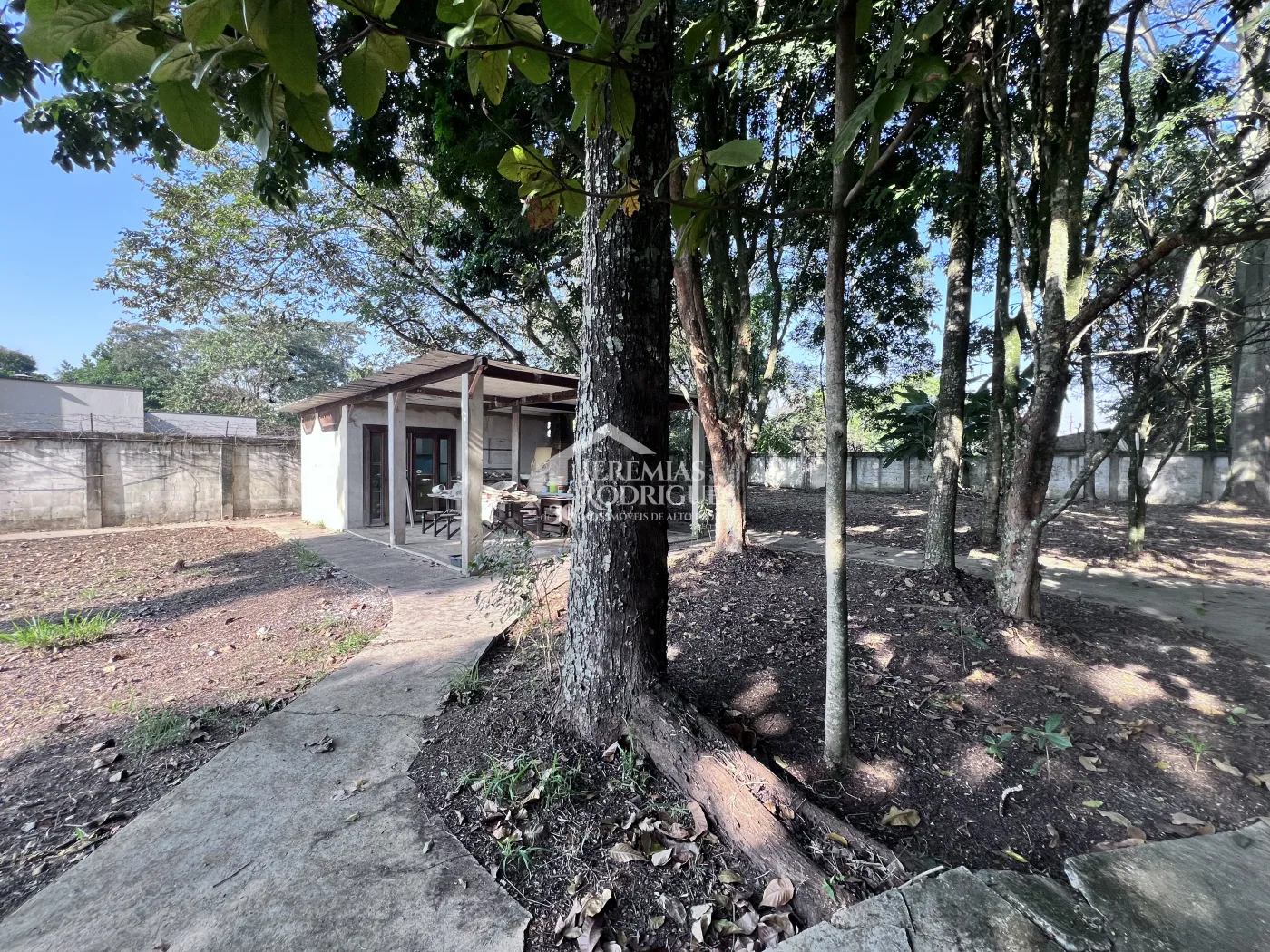 Terreno com 1.000m² - Condomínio Portal da Serra - Taubaté/SP