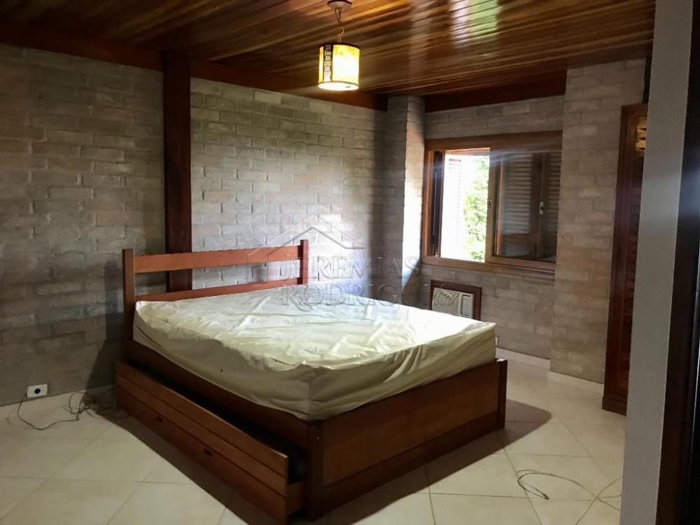 Casa à venda no Condomínio Domingas Dias em Ubatuba/SP.