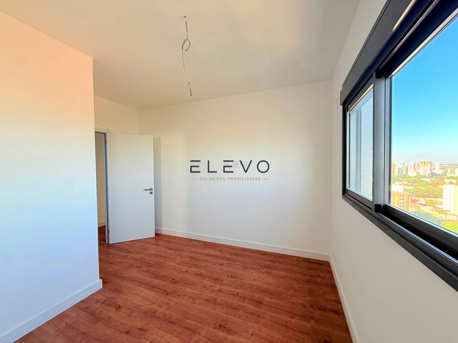 Apartamento Alto Padrão à Venda no Zetta Residence em Maringá | 172 m², 3 Suítes e 4 Vagas