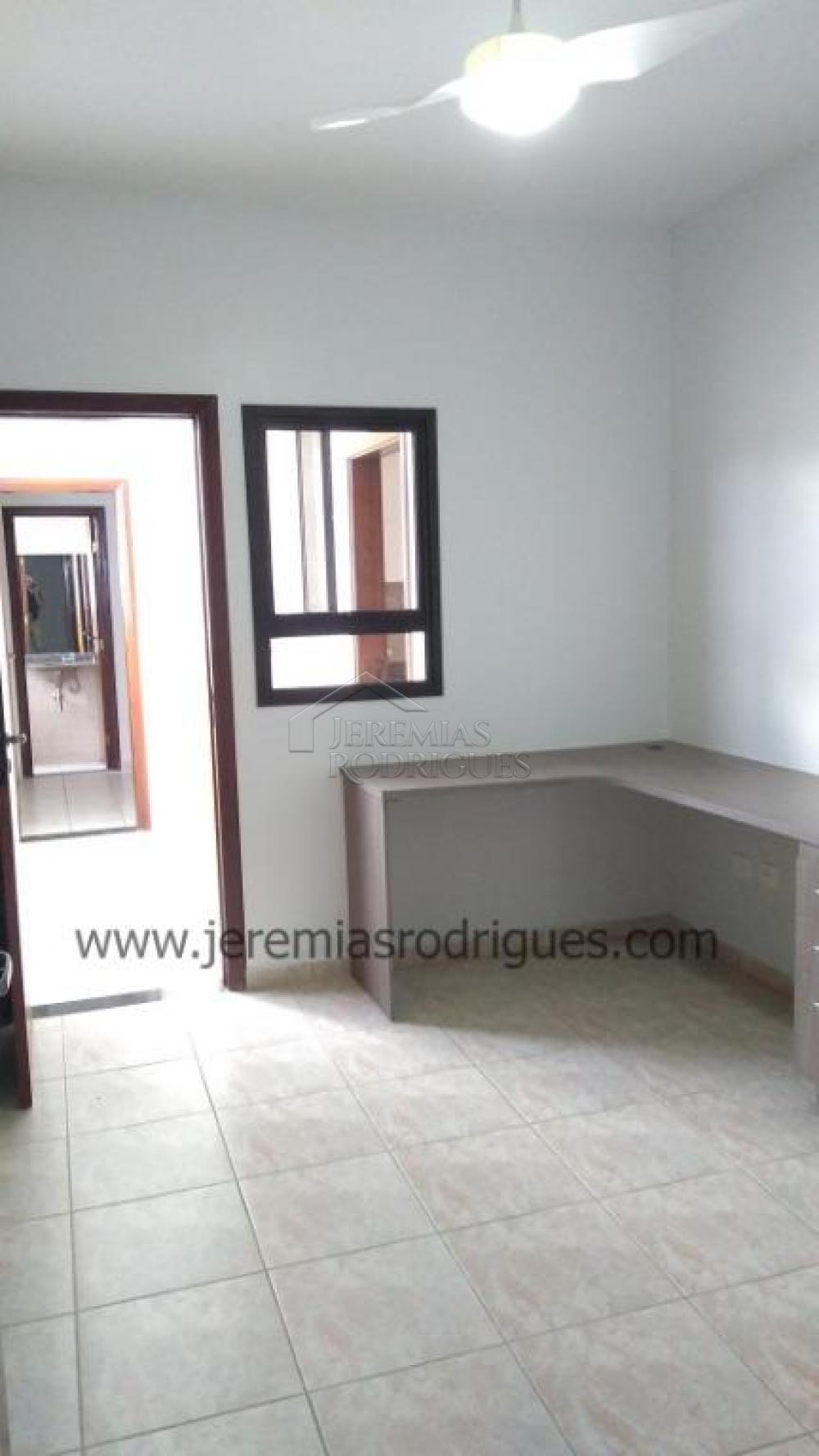 Apartamento à venda com 3 dormitórios, 146 m² no Edifício Olímpia em Taubaté/SP. 