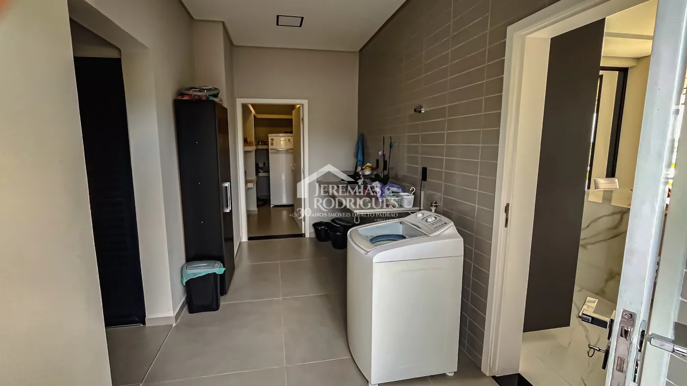 Casa com 3 suítes, 611 m² - Condomínio Village da Serra - Tremembé/SP