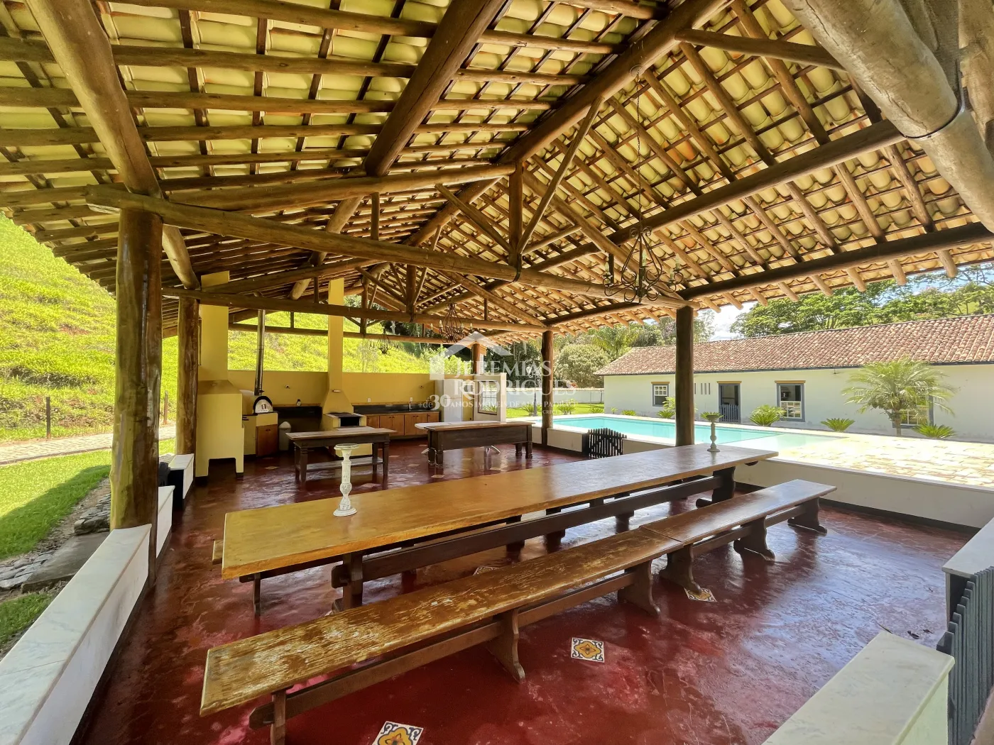 Fazenda com 12 dormitórios - Taubaté/SP