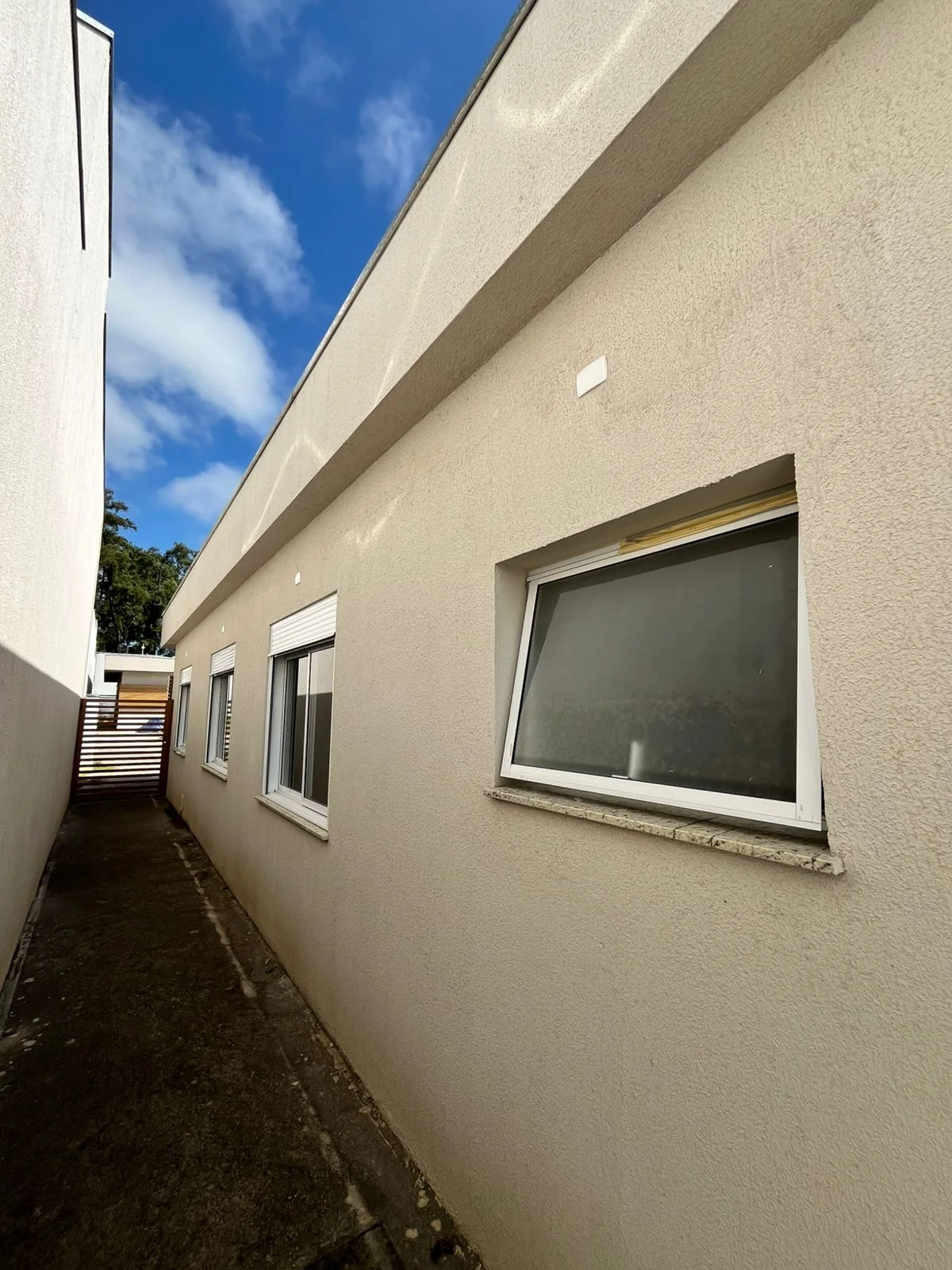 Casa à venda no Vita Village – 3 quartos, suíte, quintal 250 m² | Pindamonhangaba