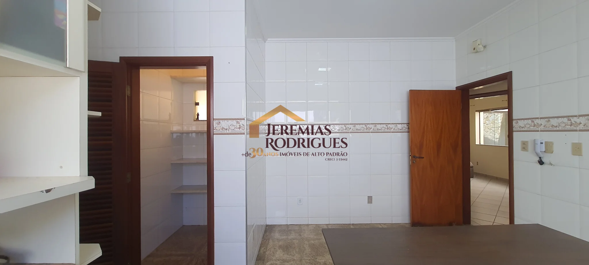 Casa para locação residencial ou comercial e venda  no Bairro Jardim das Nações em Taubaté/SP. — foto 8
