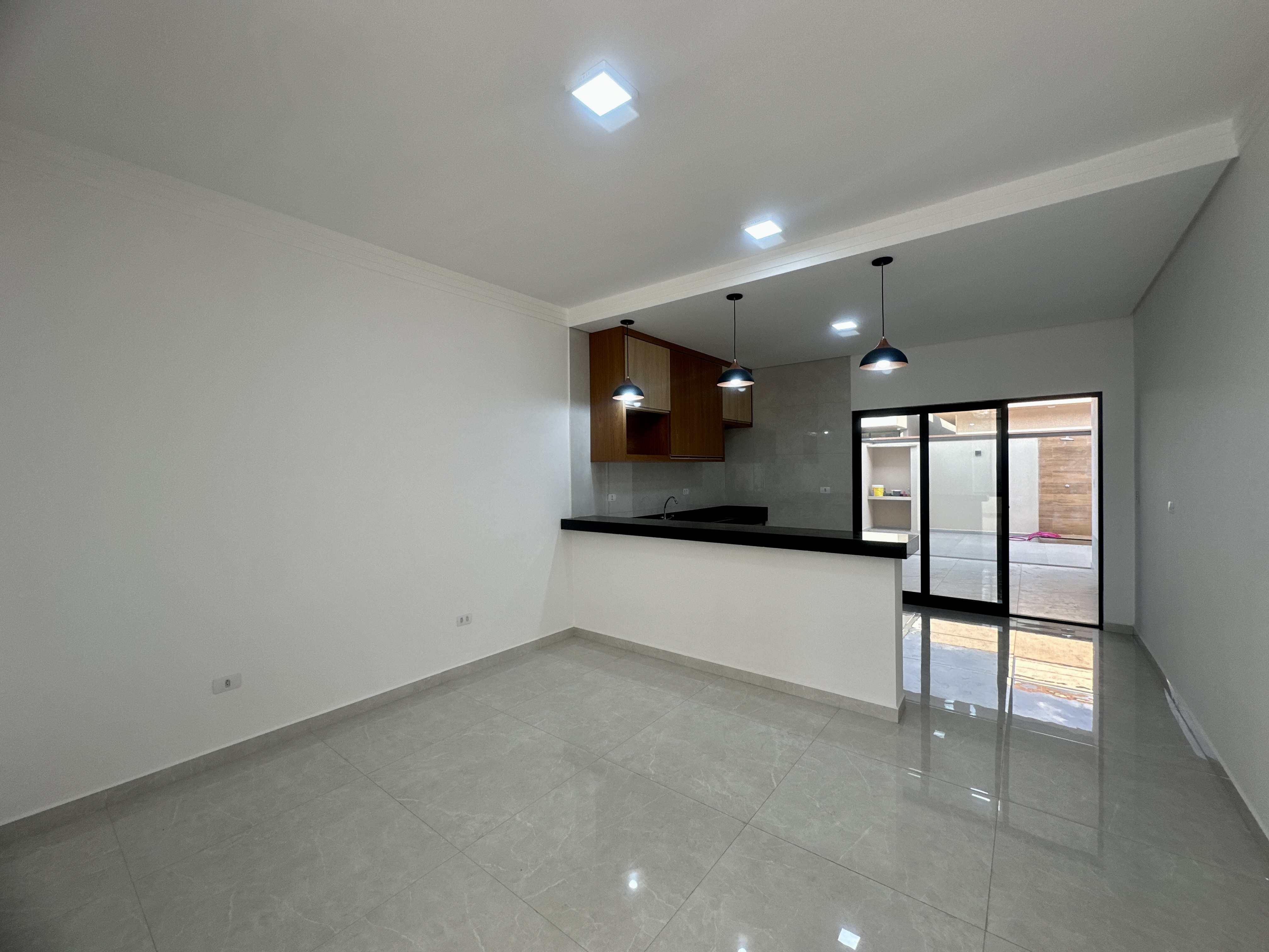 Casa à venda com 3 dormitórios no Condomínio Residencial Tecoara em Taubaté/SP