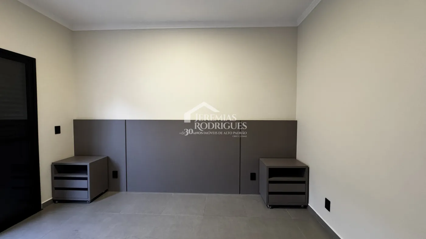 Casa para venda e locação com 3 dormitórios no Condomínio Reserva dos Lagos em Pindamonhangaba/SP.