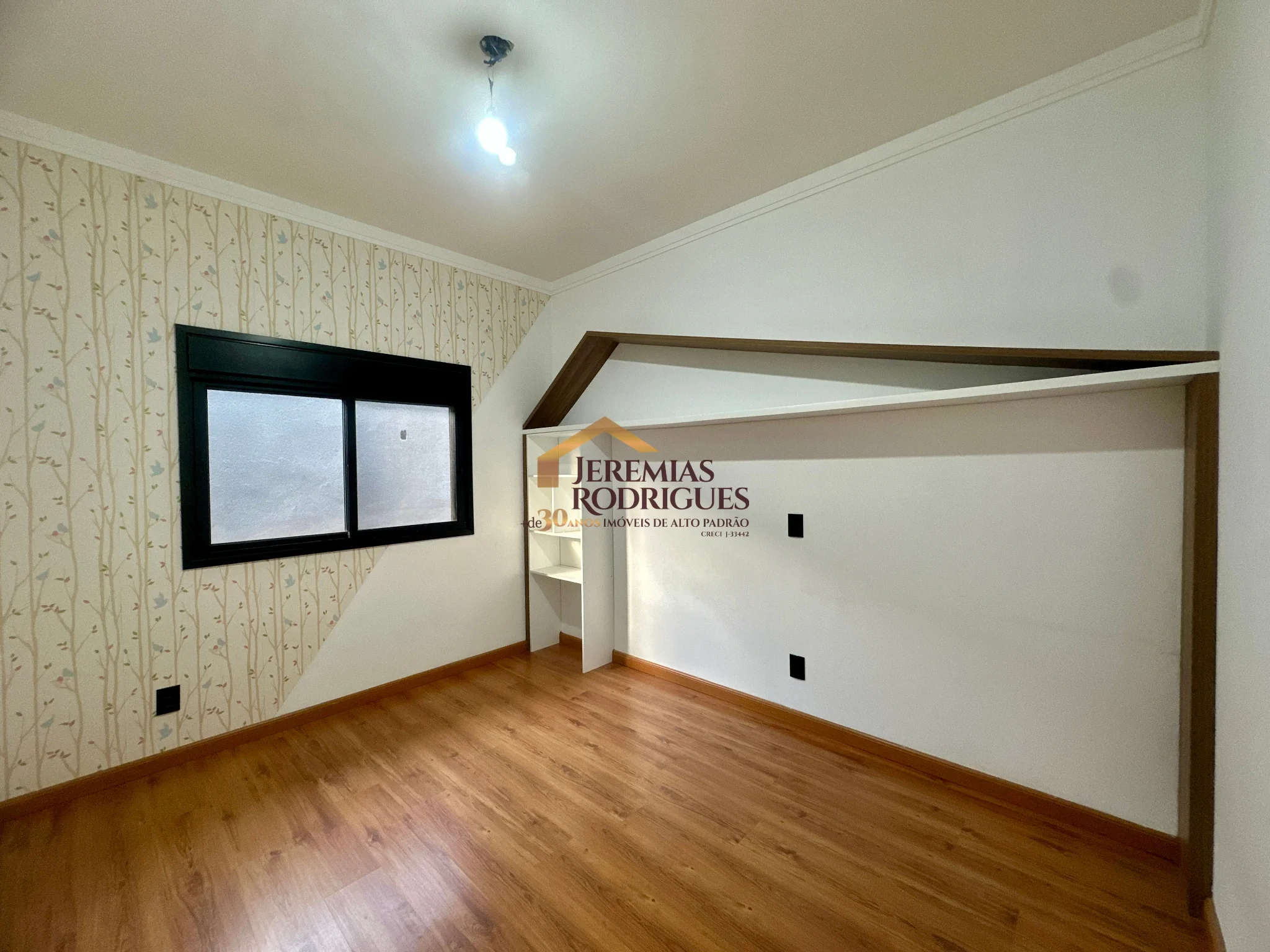 Casa para venda e locação no Condomínio Residencial Verdes Vales em Taubaté/SP.
