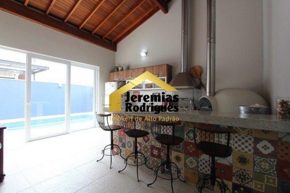 Casa à venda com 3 dormitórios no Condomínio San Marco em Taubaté/SP