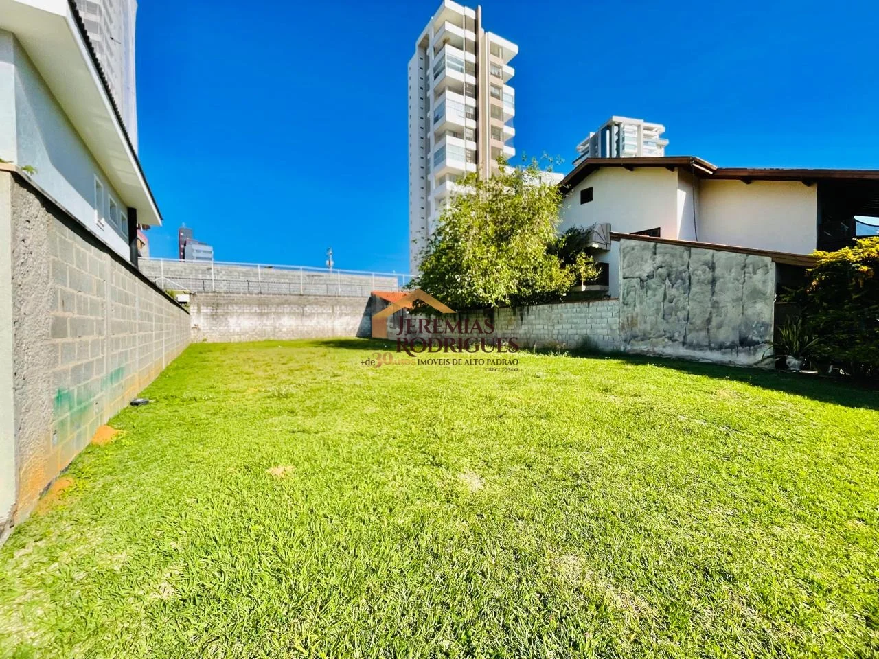 Terreno à venda no Condomínio Taubaté Village em Taubaté/SP.  — foto 3