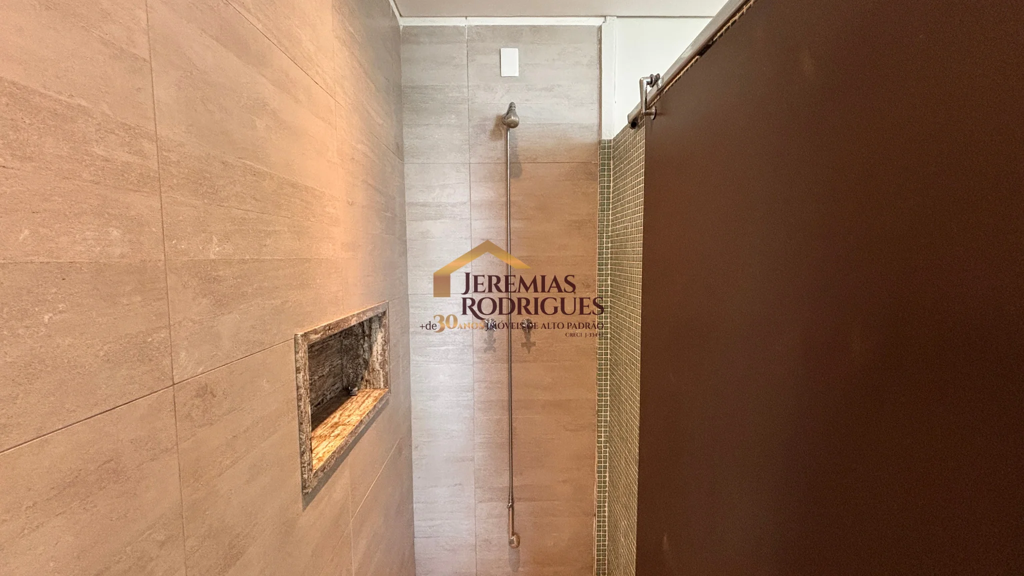 Imóvel comercial Amplo no centro de Pindamonhangaba/SP. — foto 18
