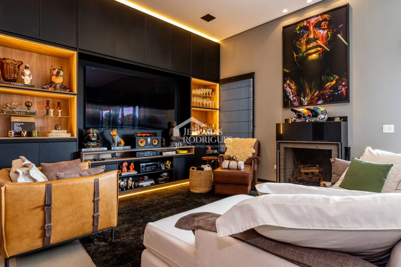 Casa para venda com 5 dormitórios no Residencial Estrelas da Mantiqueira em Campos do Jordão/SP