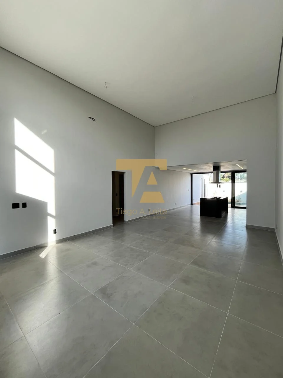 Casa com 3 Suítes à Venda em Condomínio Pérola do Vale em Tremembé/SP