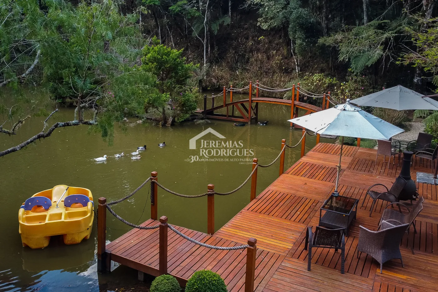 Casa com 7 suítes, 770 m² - Pedra do Fogo - Campos do Jordão/SP.