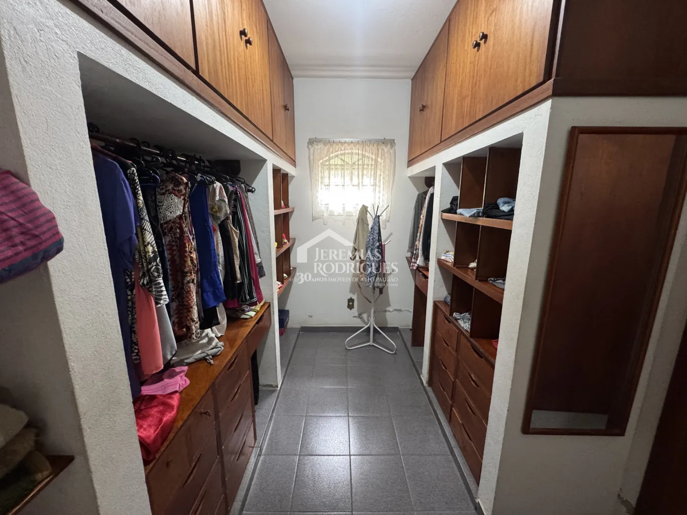Área com imóvel residencial para venda no bairro Crispim em Pindamonhangaba/SP