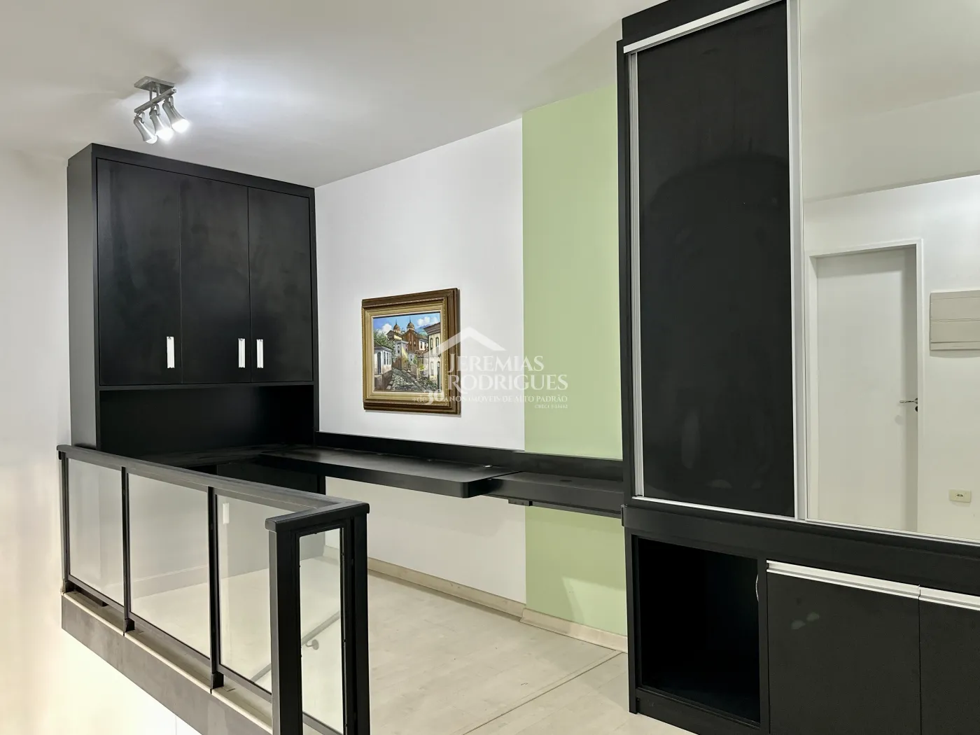 Apartamento com 3 dormitórios, 125 m² - Edifício Jabuticabeiras - Taubaté/SP.