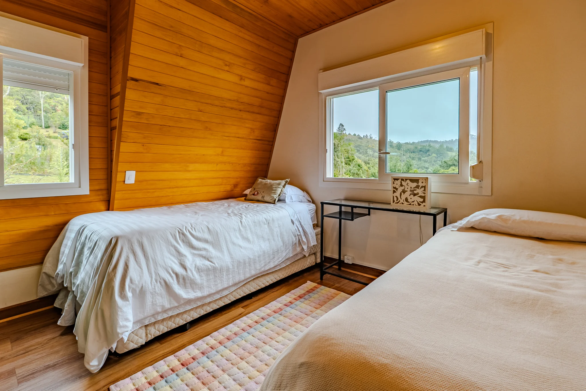 Casa estilo celeiro à venda com 4 suítes no Condomínio Umuarama em Campos do Jordão/SP. — foto 14