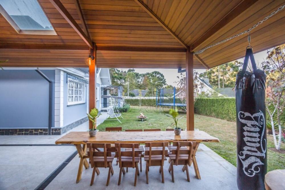 Casa à venda por R$ 3.200.000,00 - Campos do Jordão/SP