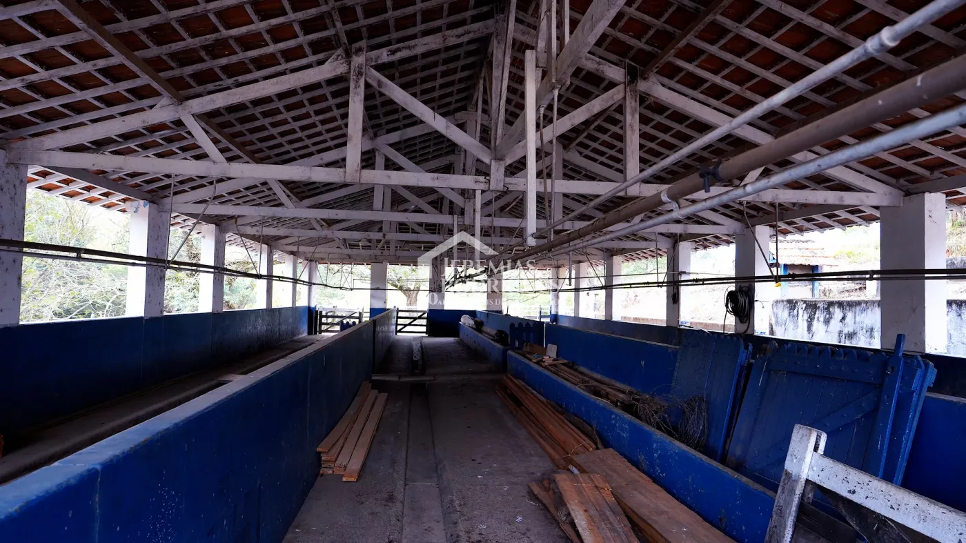 Fazenda à venda com 2.544 hectares em Santa Branca/SP.