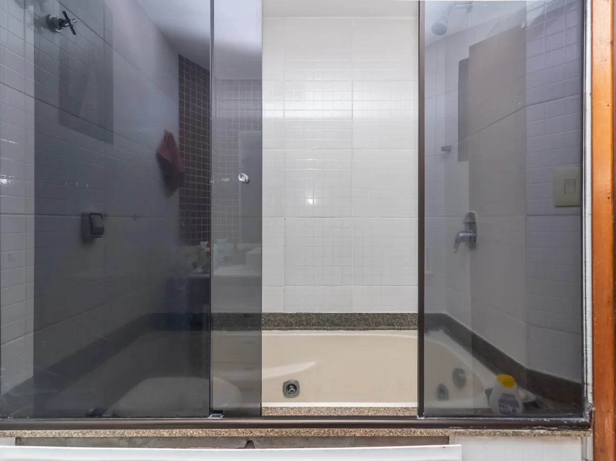 Apartamento 98 m² | 3 dormitórios | 950 m do metrô Praça da Árvore