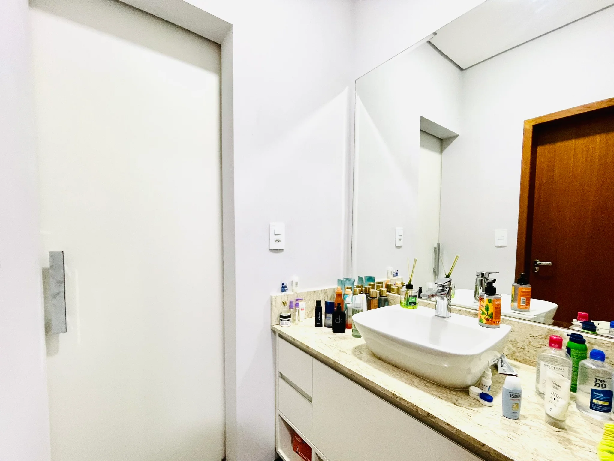 Casa à venda no Condomínio Terras de San Marco em Taubaté/SP.