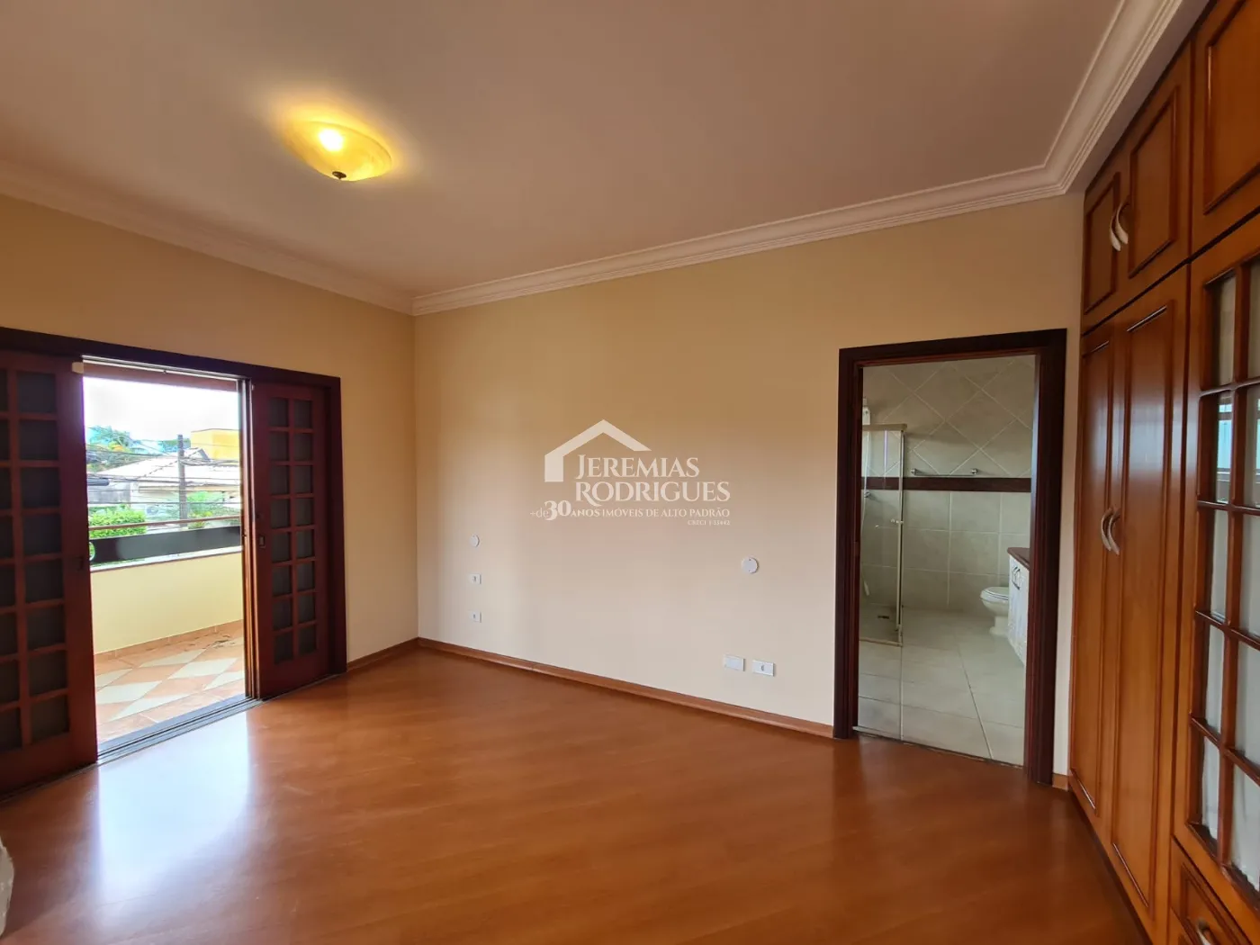 Casa com 3 dormitórios, 344 m² - Loteamento Village Tremembé - Tremembé/SP.