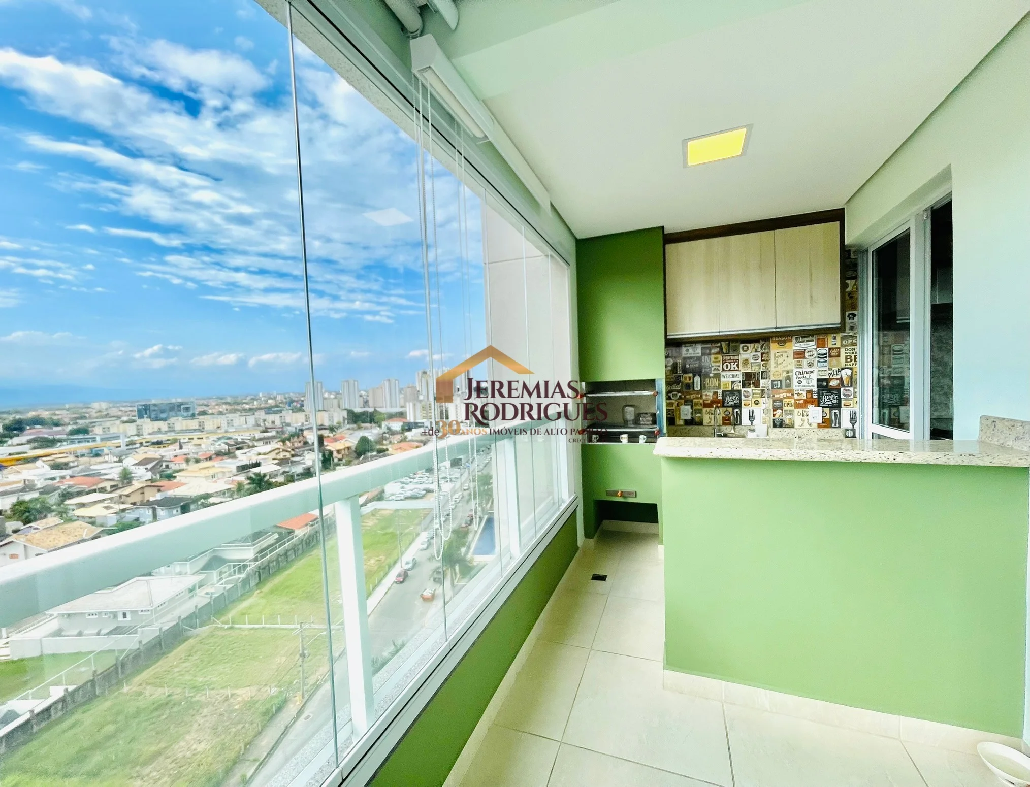 Apartamento para locação e venda Porteira fechada no Edifício Vert Residence em Taubaté/SP.