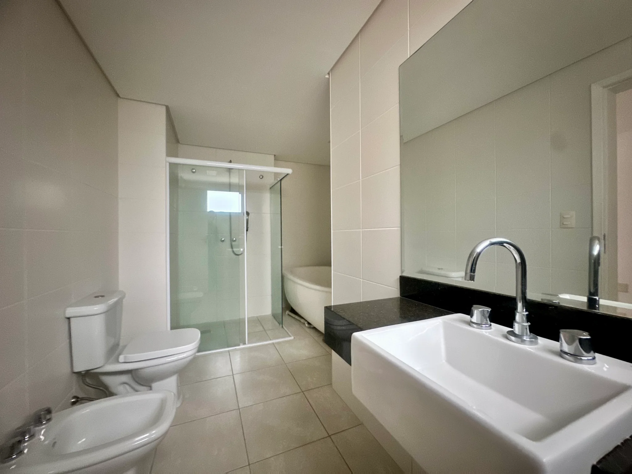 Cobertura duplex para locação no Edifício Placere em Taubaté/SP.