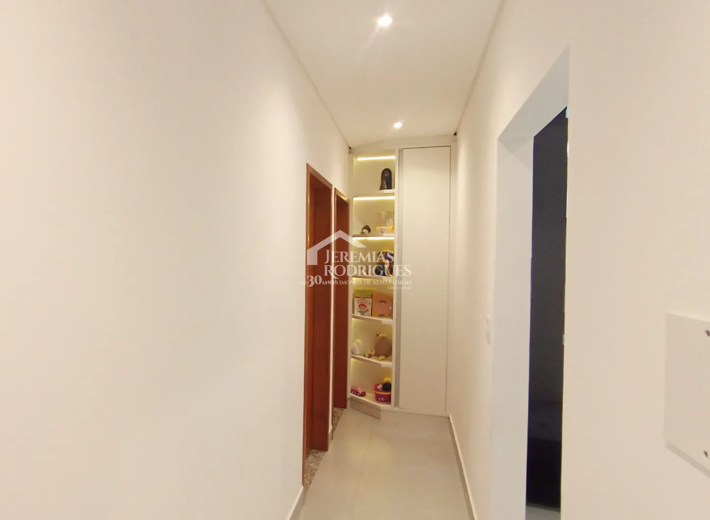 Casa à venda com 3 suítes no Condomínio Terrazzo Di Itália em Taubaté/SP.