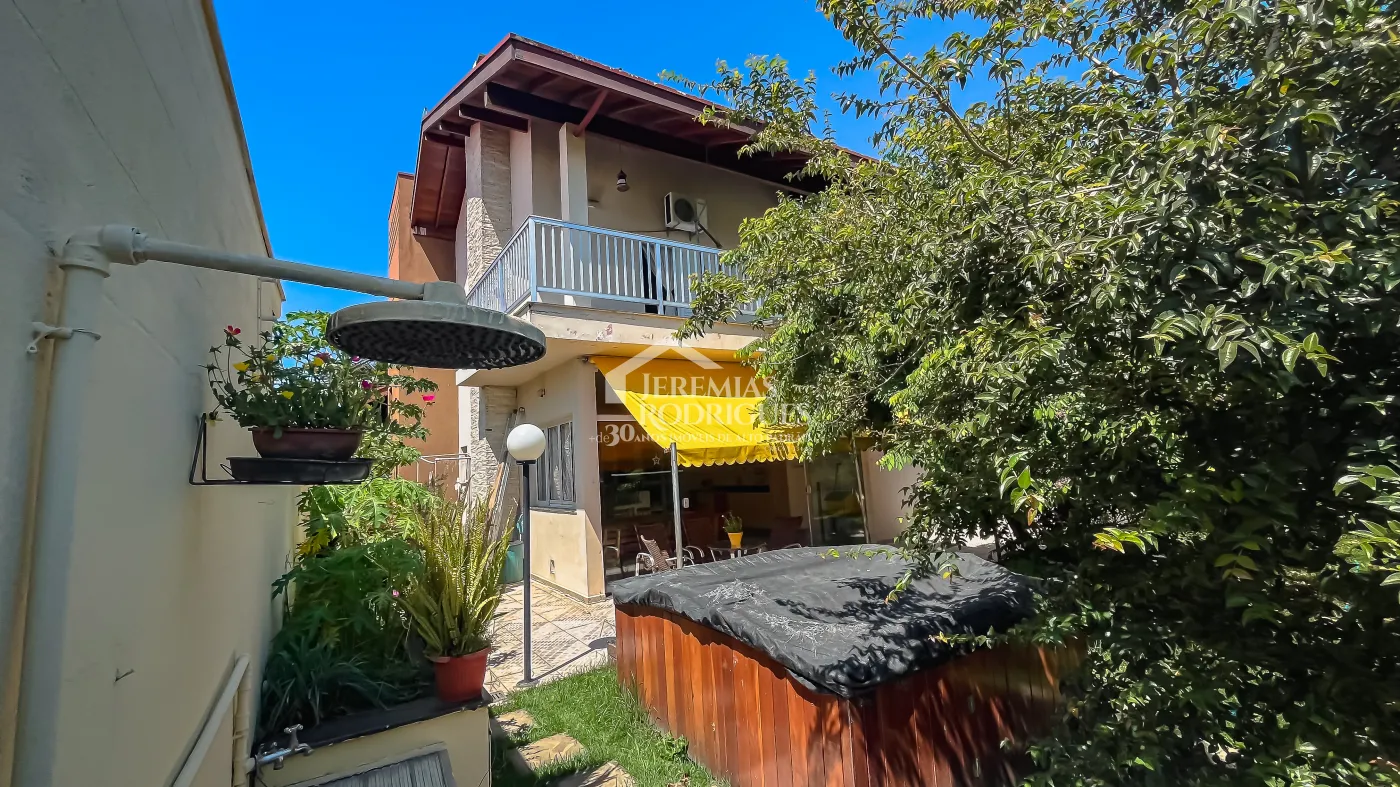 Casa com 2 quartos, 240 m² - Condomínio Real Ville - Pindamonhangaba/SP