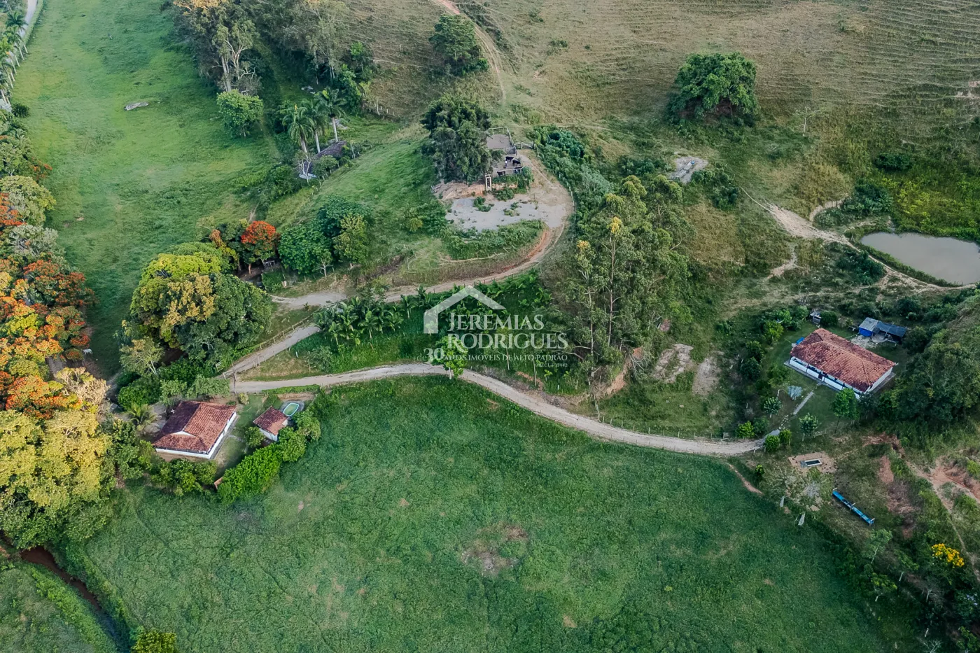 Fazenda à venda com 3.389.000,00 m² em Piraí/RJ.