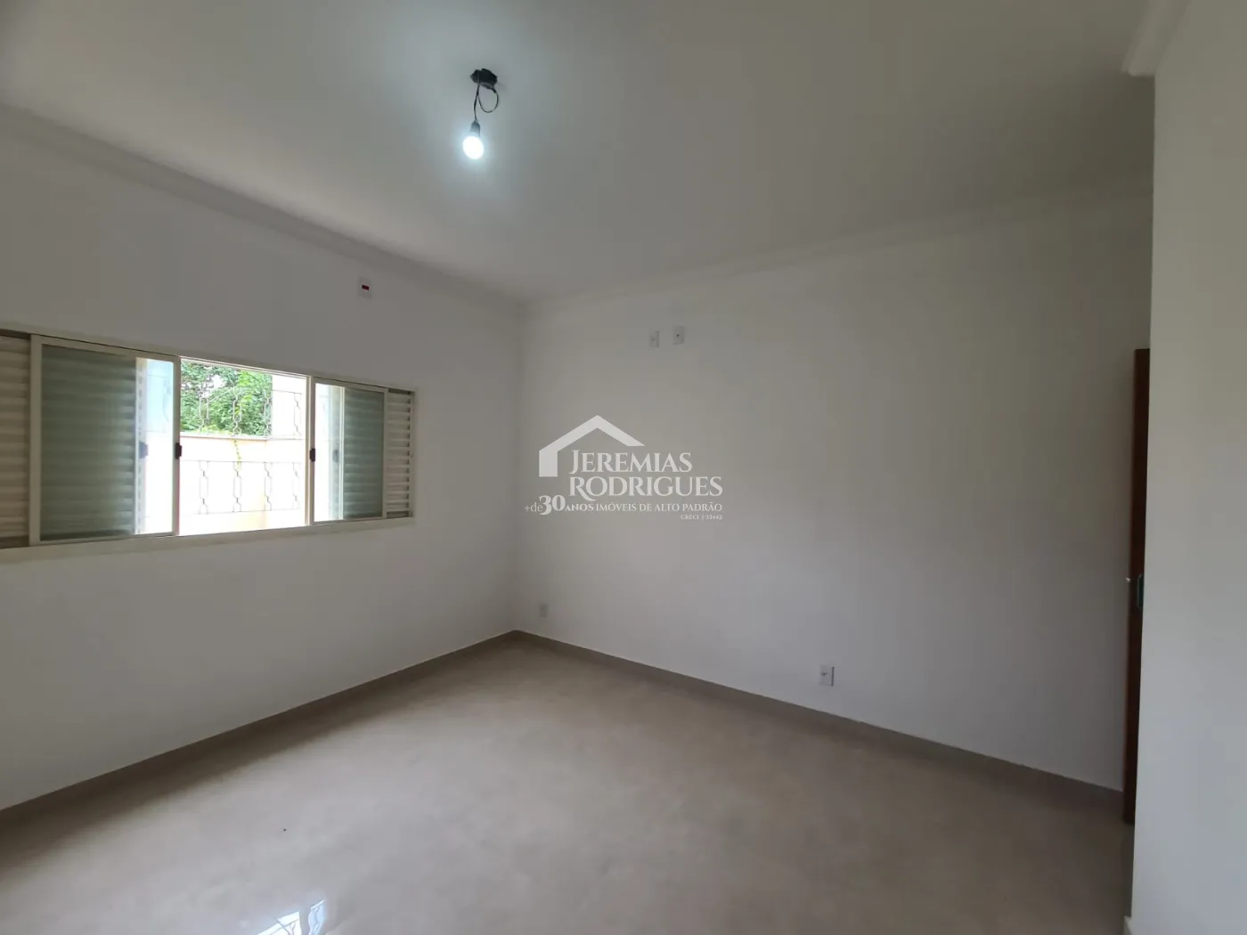 Casa com 3 dormitórios, 154 m² - Condomínio Parque Esperança - Taubaté/SP.