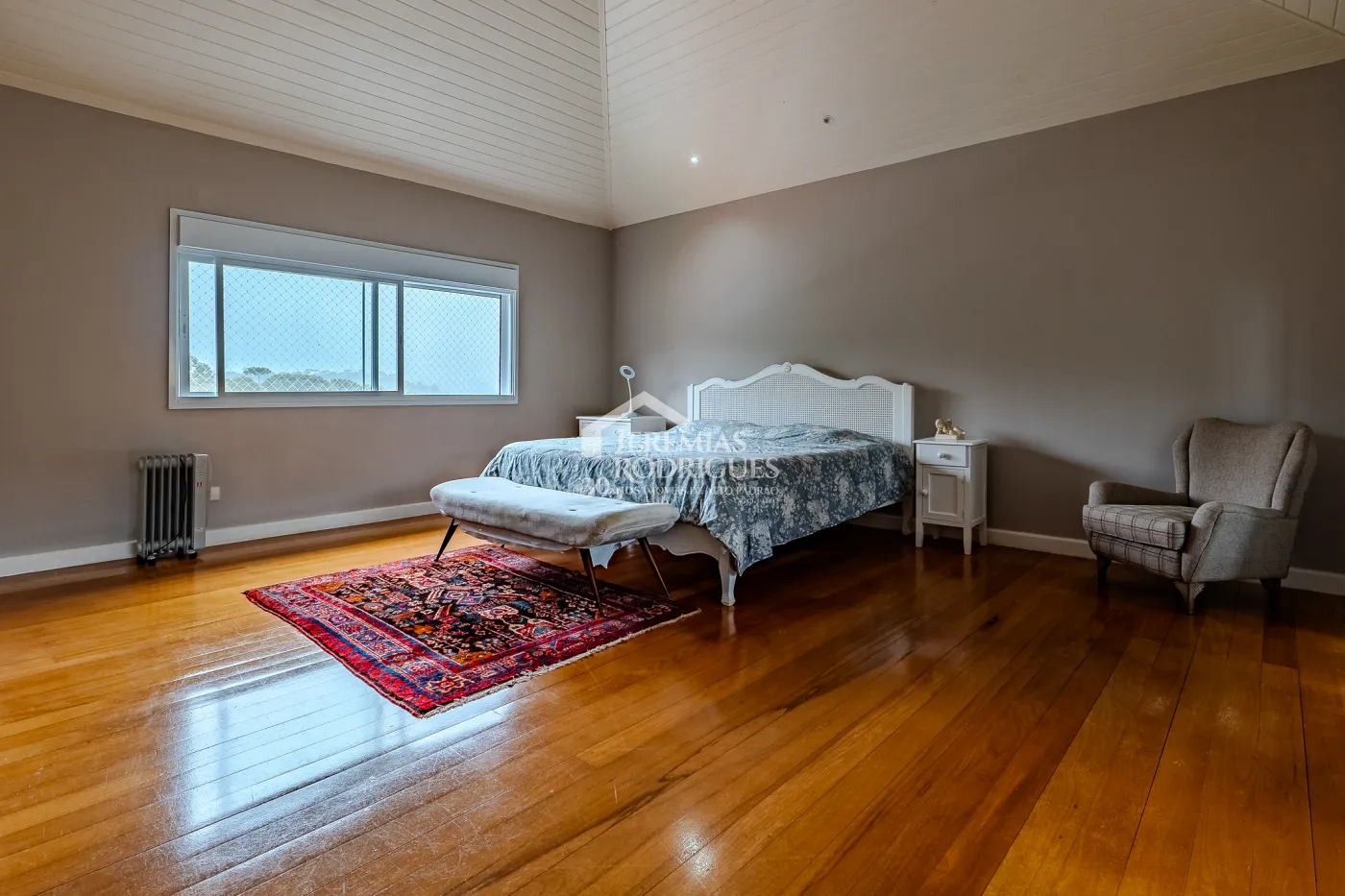 Casa à venda por R$ 4.400.000,00 - Campos do Jordão/SP