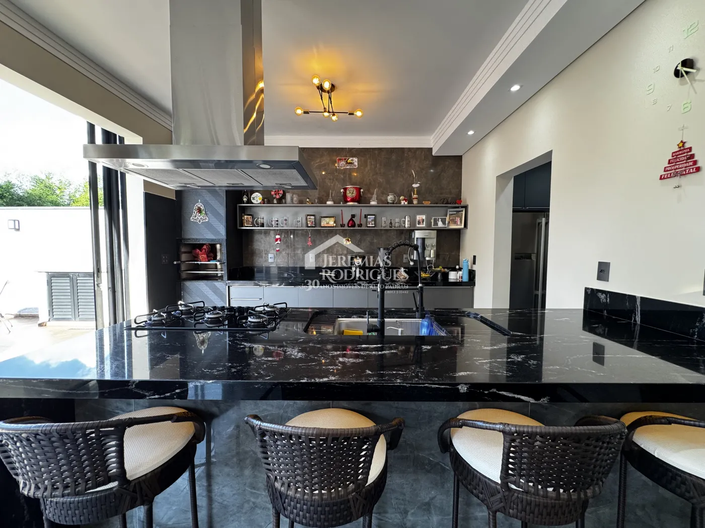 Casa com 3 dormitórios, 267 m² - Condomínio Parque das Araucárias - Tremembé/SP.