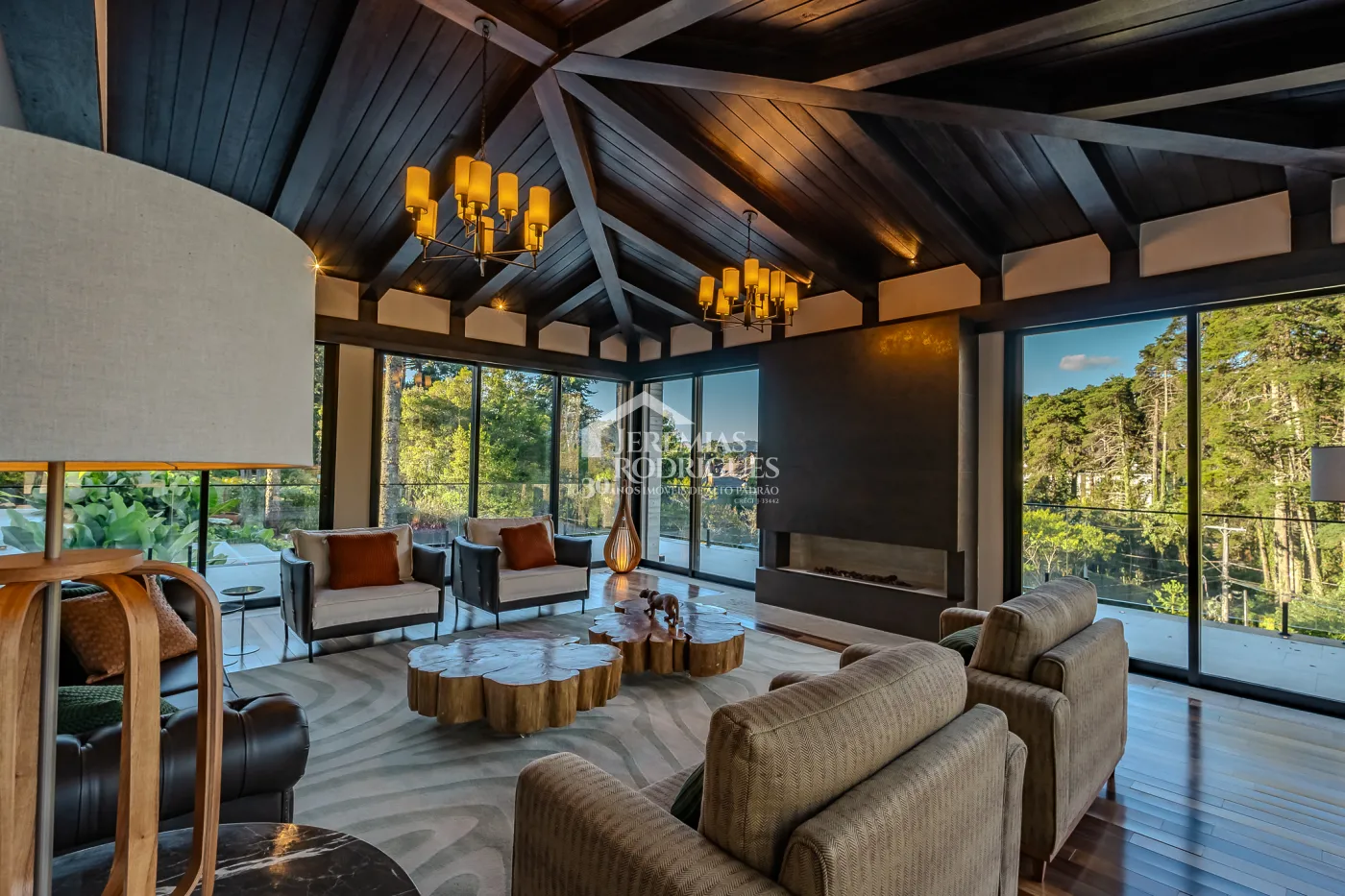 Casa de 2727 m² à venda por R$ 15.000.000,00 - Campos do Jordão/SP