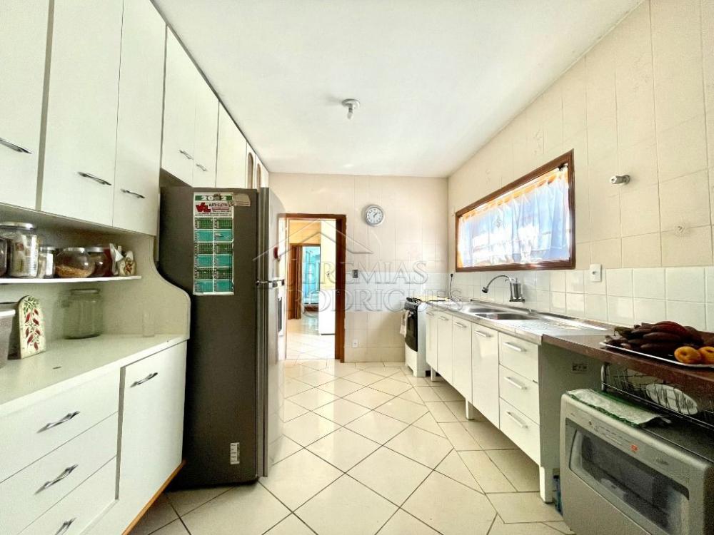Casa à venda por R$ 2.000.000,00 - Tremembé/SP