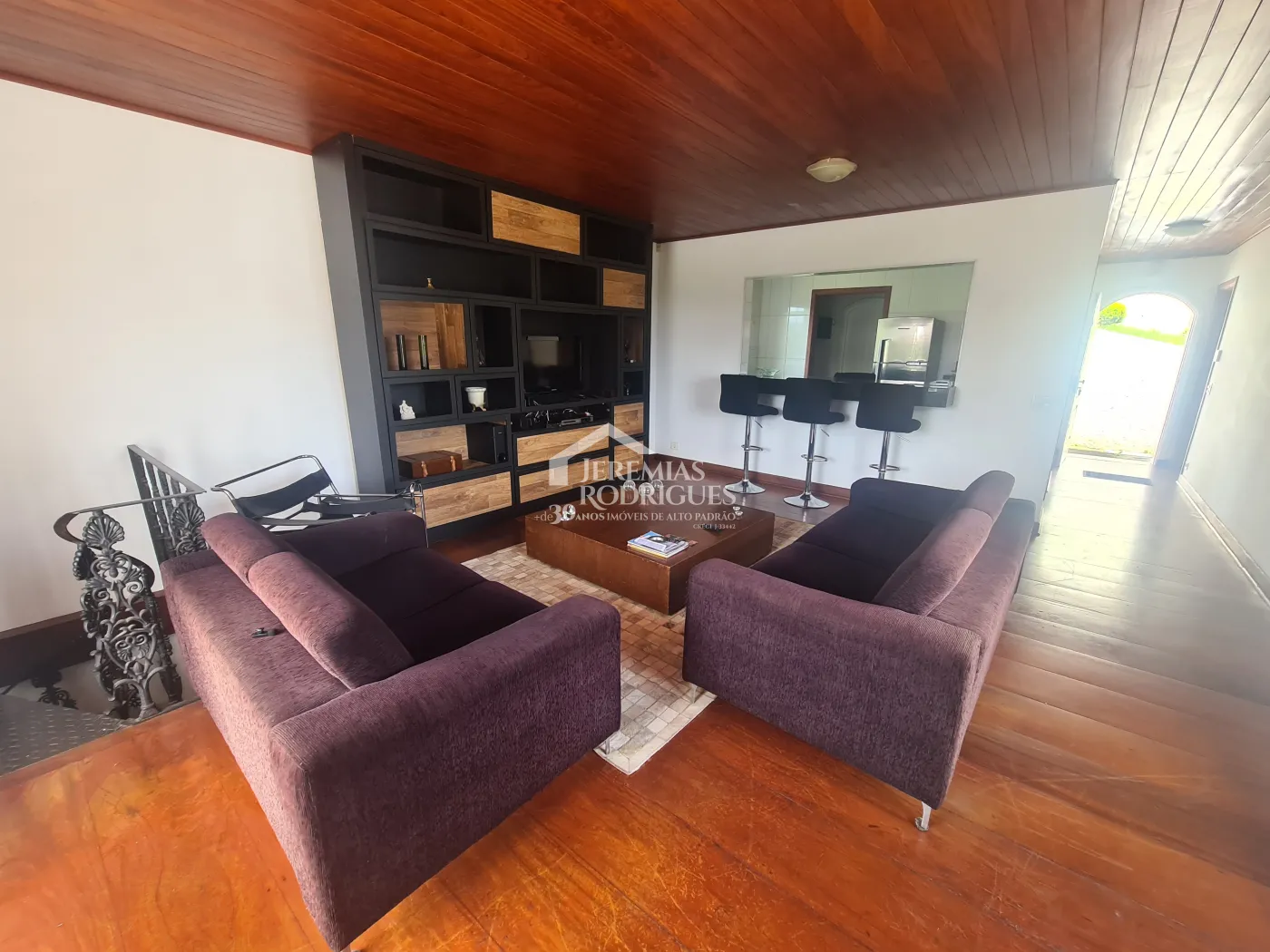Casa para venda com 3 dormitórios no bairro Alto da Vila Inglesa em Campos do Jordão/SP