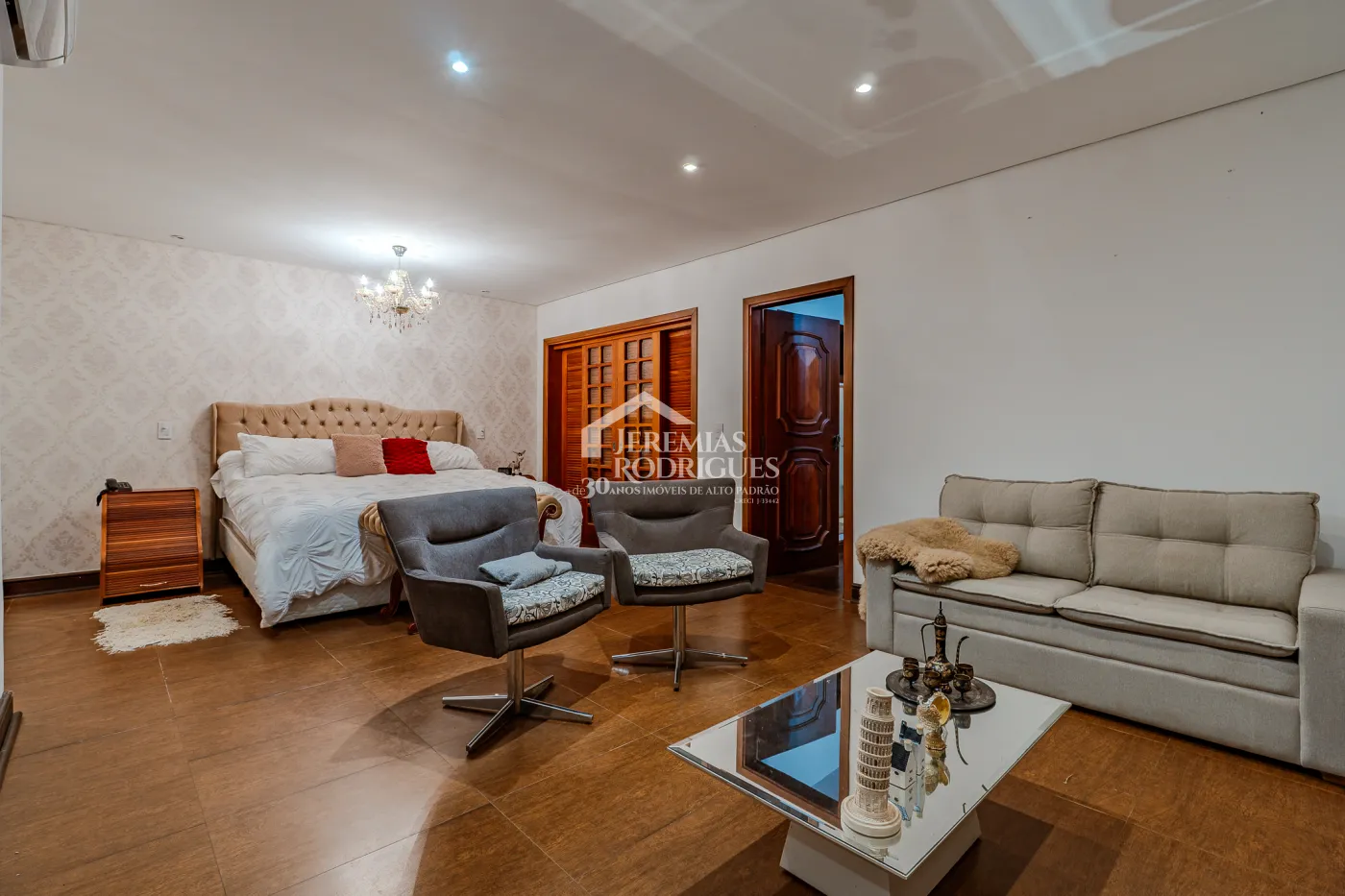 Fazenda à venda com 183.000 m² em Campinas/SP.