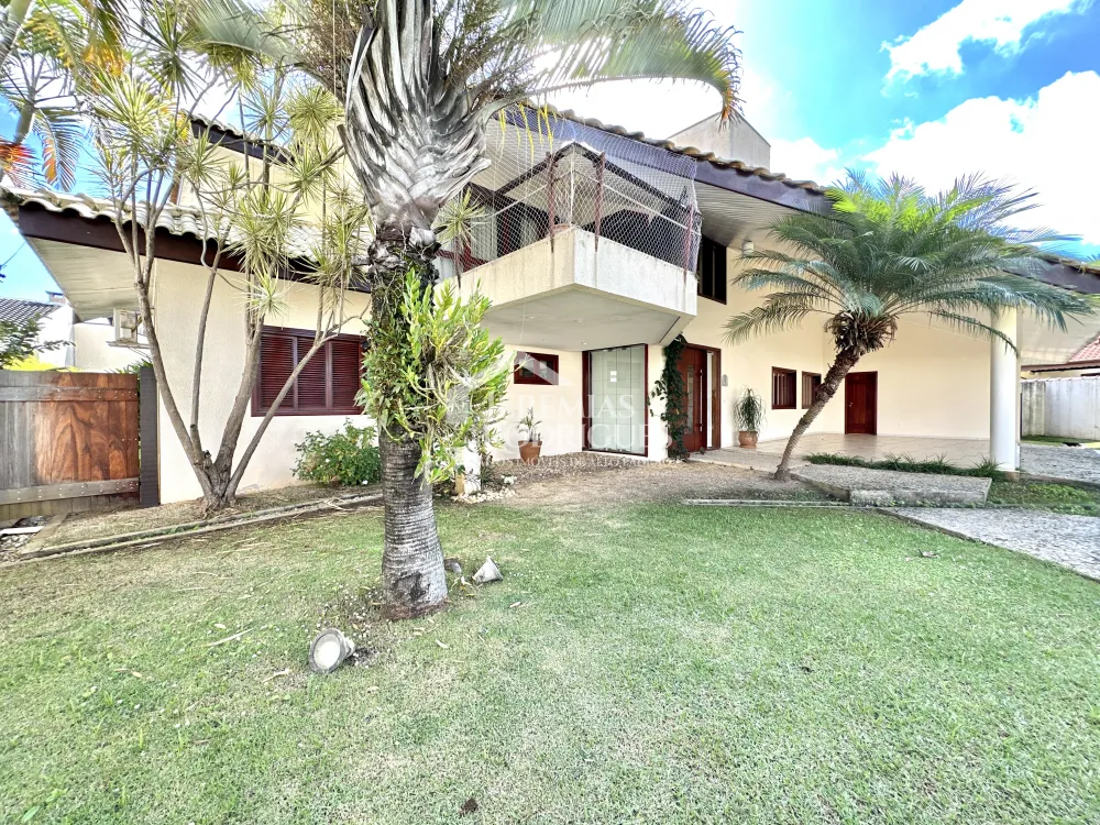 Casa com 4 quartos, 617 m² - Condomínio Taubaté Village - Taubaté/SP