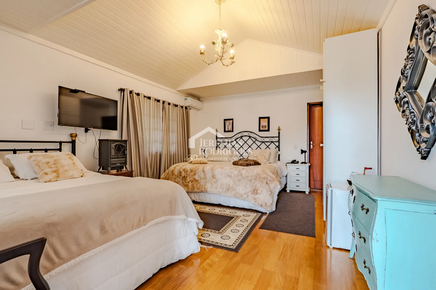 Pousada à venda com Exclusividade com 14 suítes no Casablanca Hotel Boutique em Campos do Jordão/SP