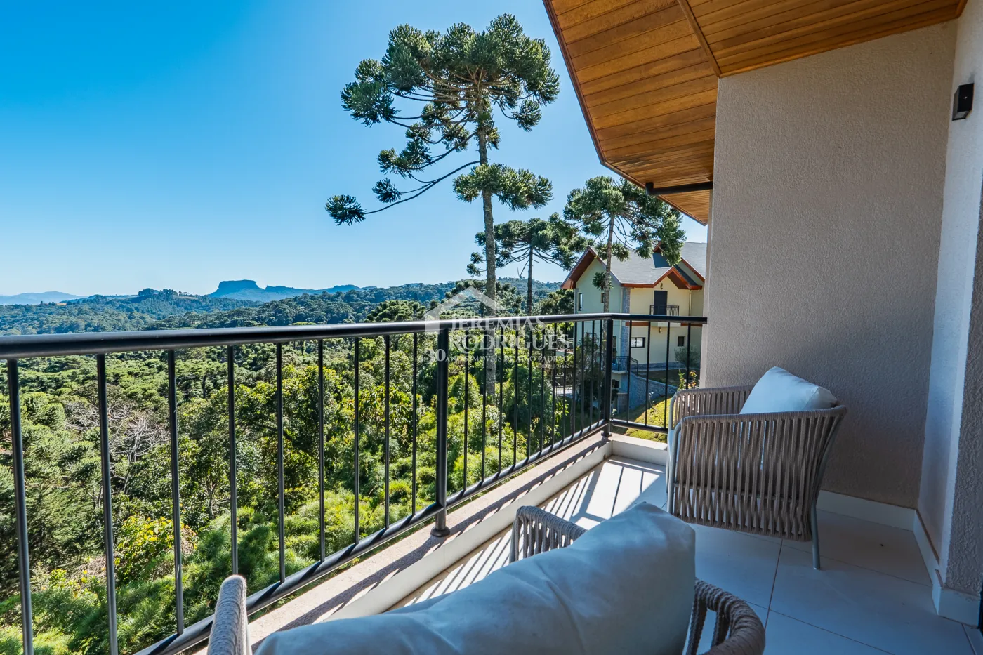 Casa à venda no Condomínio Villagio da Baronesa - Campos do Jordão/SP