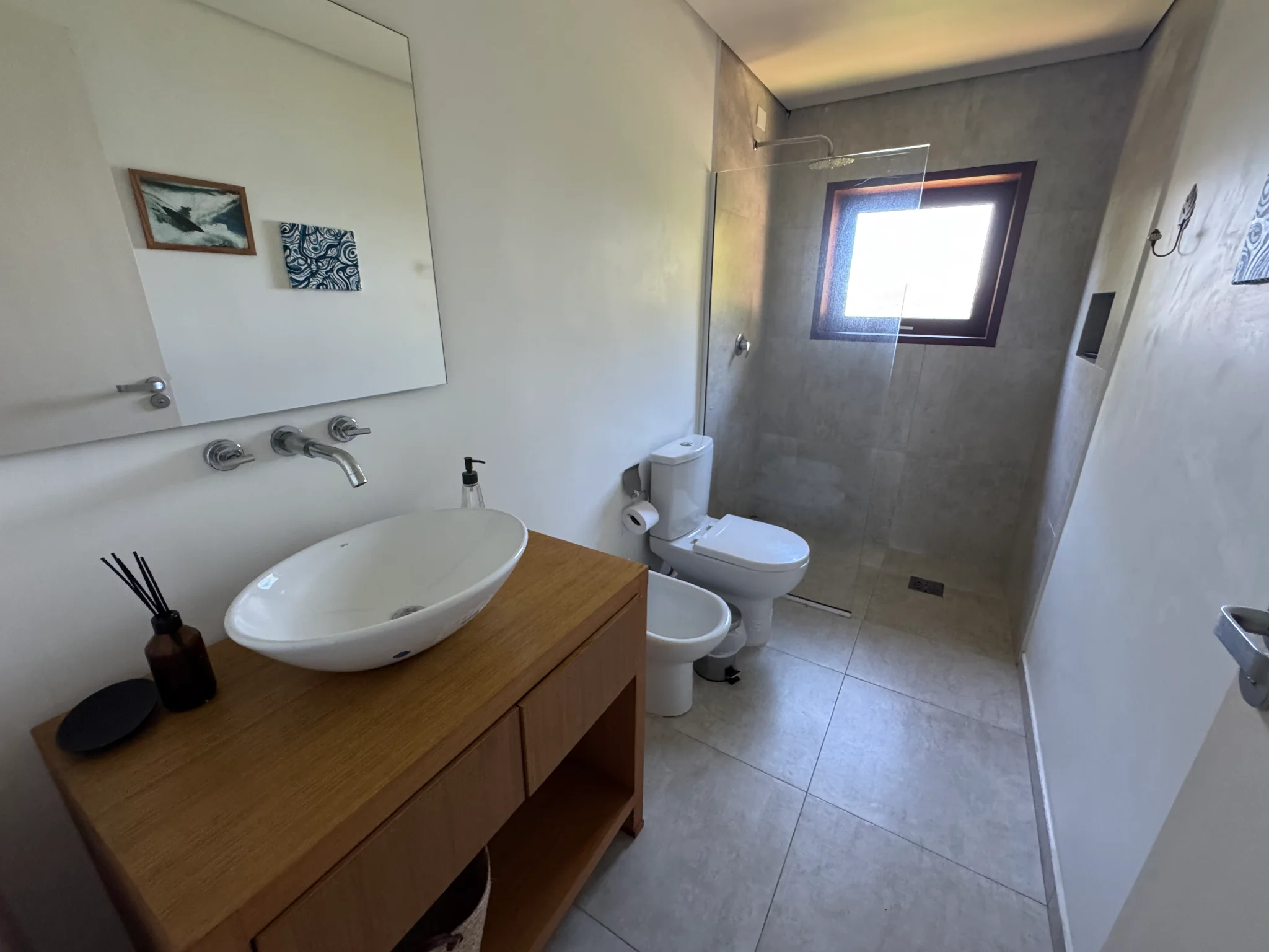 Casa à venda com 3 suítes no Condomínio Ponta das Toninhas em Ubatuba/SP. 