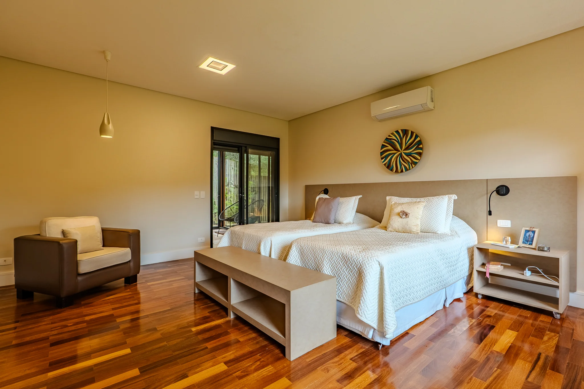 Casa à venda com 4 suítes no Residencial Santo Antônio em Santo Antônio do Pinhal/SP.