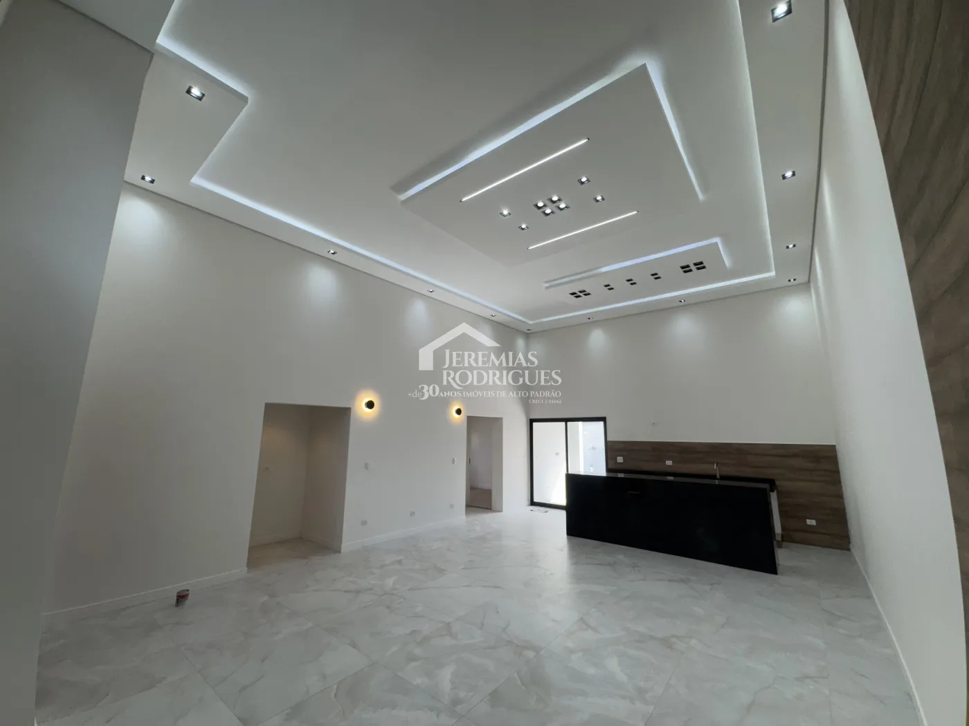 Casa à venda com 3 dormitórios no Condomínio Alphaville em Taubaté/SP